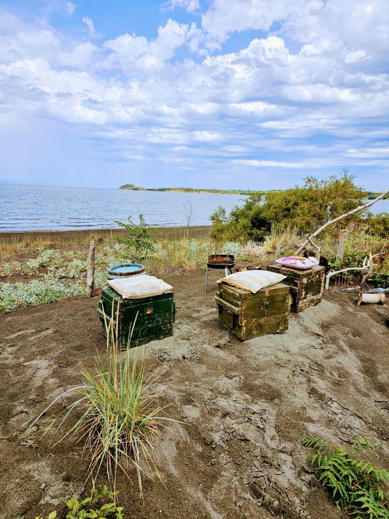 Готель Beachfront Caravans Черноморець Екстер'єр фото